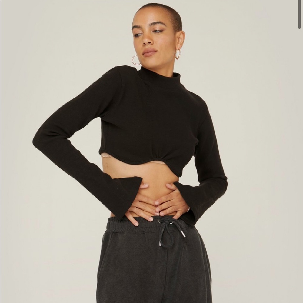 Nasty Gal Ribbed Curved Hem Long Sleeve Crop Top